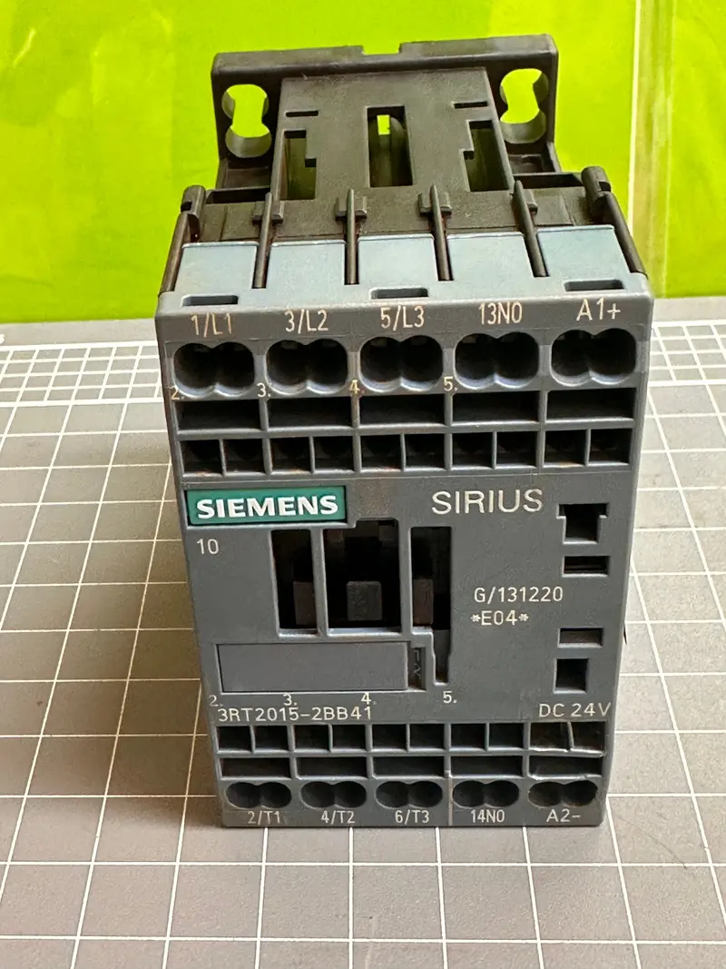 Siemens Sirius 3Rt2015-2Bb41 Power Contactor 2256180 1