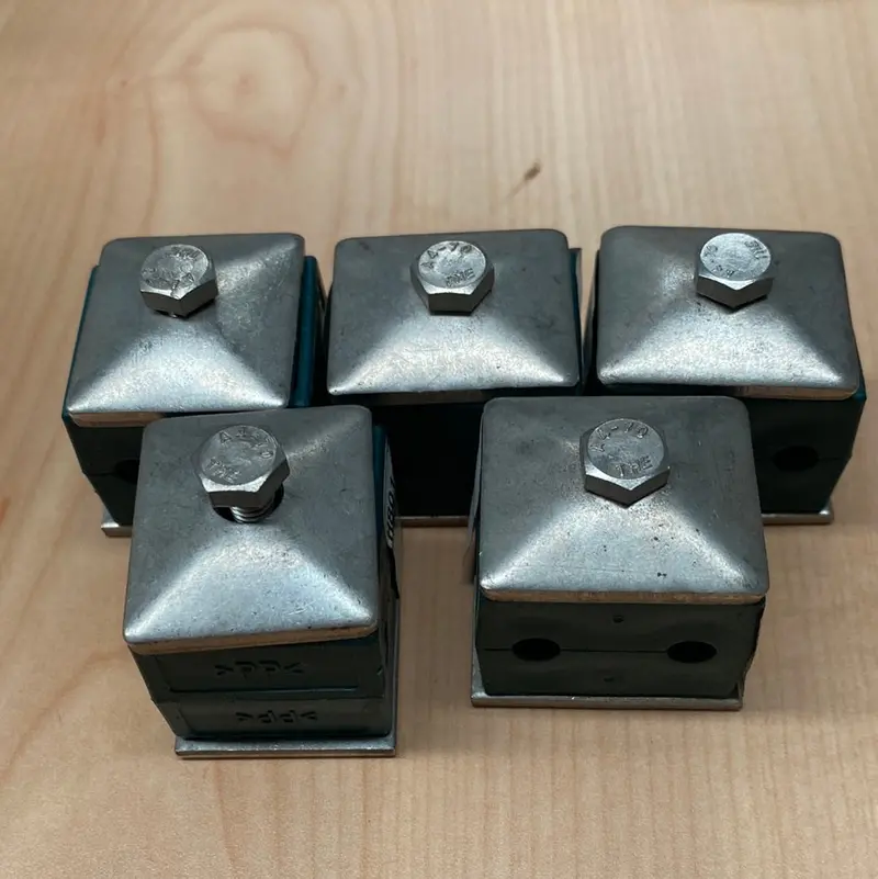 Strauff Twin Tube Clamp, 1/4” 1