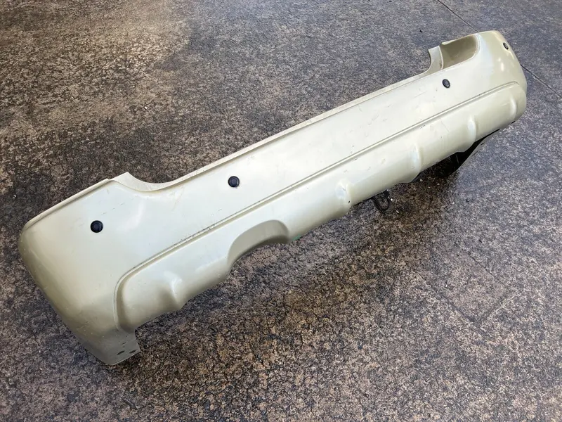 Subaru Forester 02 - 05 Sg Sg9 Factory Rear Bumper Bar Cover Reverse Sensors 93H 1
