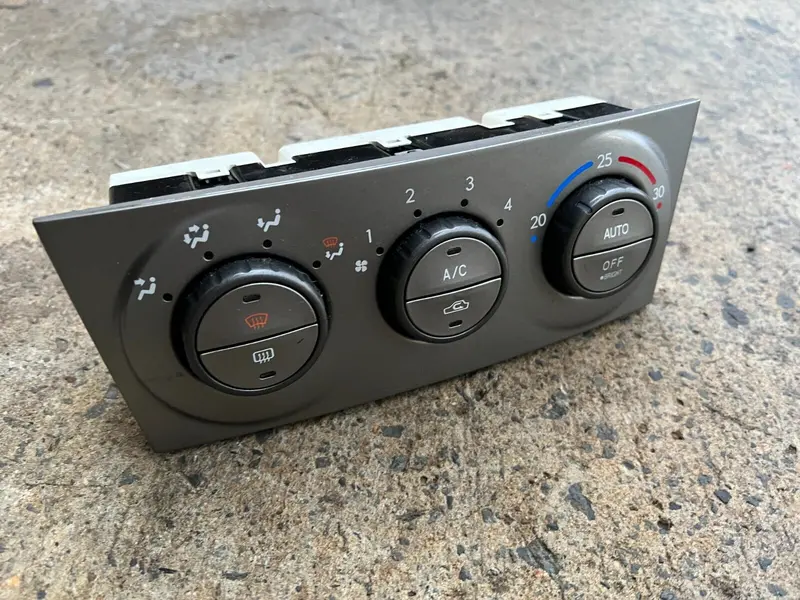 Subaru Forester 02 - 07 Sg Main Climate Control Dials Gauges A/C Air Con Genuine 1