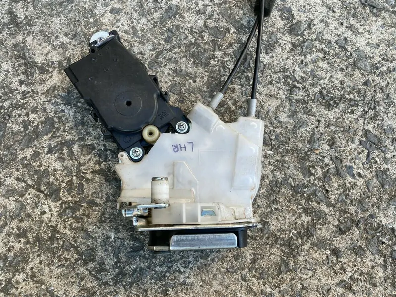 Subaru Forester 02 - 07 Sg Sg9 Rear Pass Side Door Lock Actuator Lhr Genuine 1