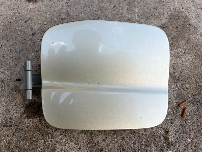 Subaru Forester 02 - 07 Sg Sg9 Xt Fuel Filler Petrol Cap Flip Lid Door Beige 93H 1