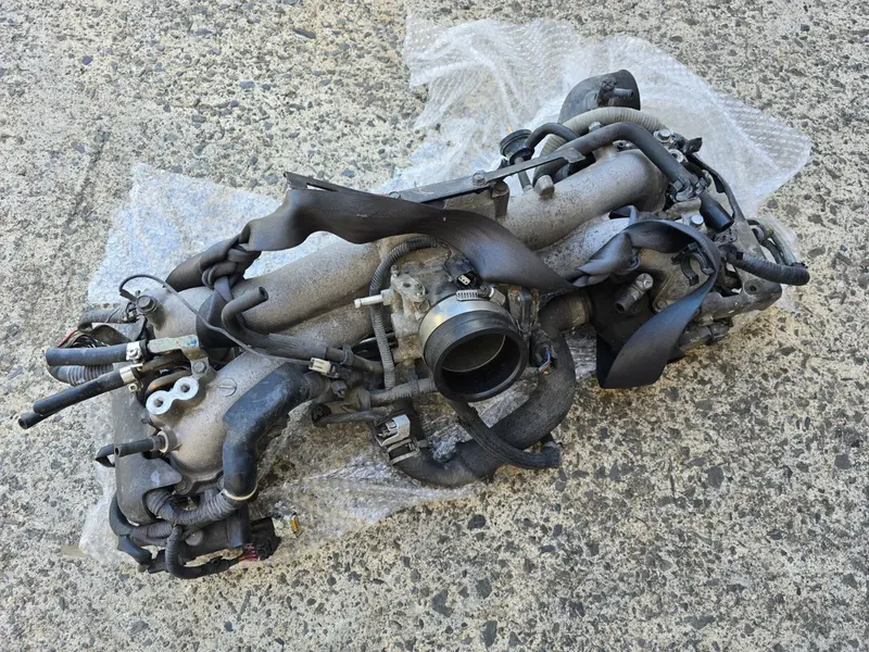Subaru Forester 05-07 Sg Xt Factory Air Intake Inlet Manifold Throttle Body Plug 1