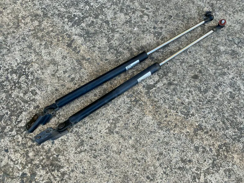 Subaru Forester 08-11 Sh Xt Factory Rear Hatch Tailgate Gas Strut Struts 1