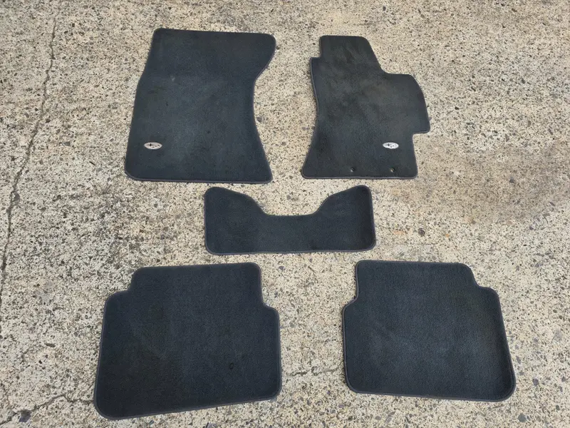 Subaru Forester 08 - 12 Sh Carpet Floor Mats Mat Matt Full Set Black Genuine Oem 1