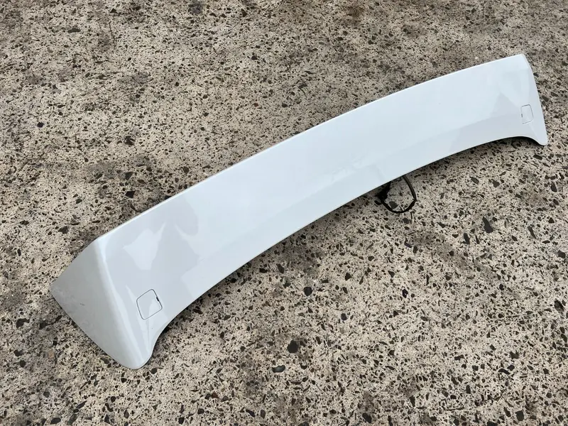 Subaru Forester 12 - 18 Sj Factory Tailgate Hatch Spoiler Trim Panel White 37J 1