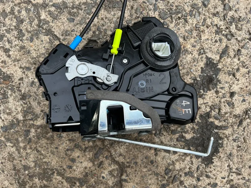 Subaru Forester 12 - 18 Sj Front Driver Side Door Lock Actuator Rhf Genuine 1