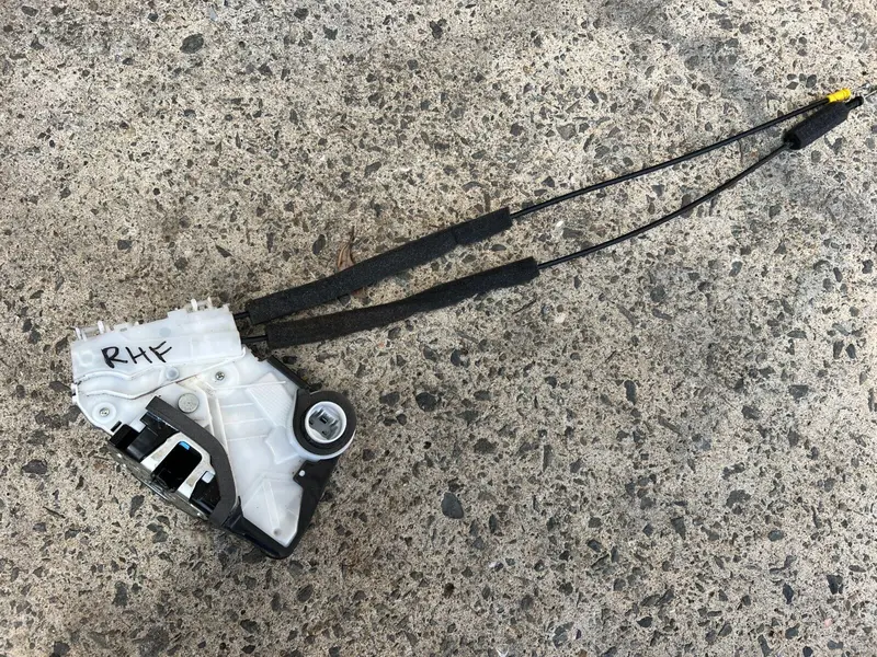Subaru Forester 18 - 21 Sk Front Driver Side Door Lock Actuator Rhf Genuine 1