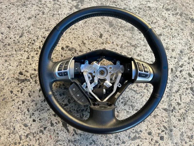 Subaru Forester 2008 -12 Sh Black Leather Steering Wheel Cruise Control Buttons 1