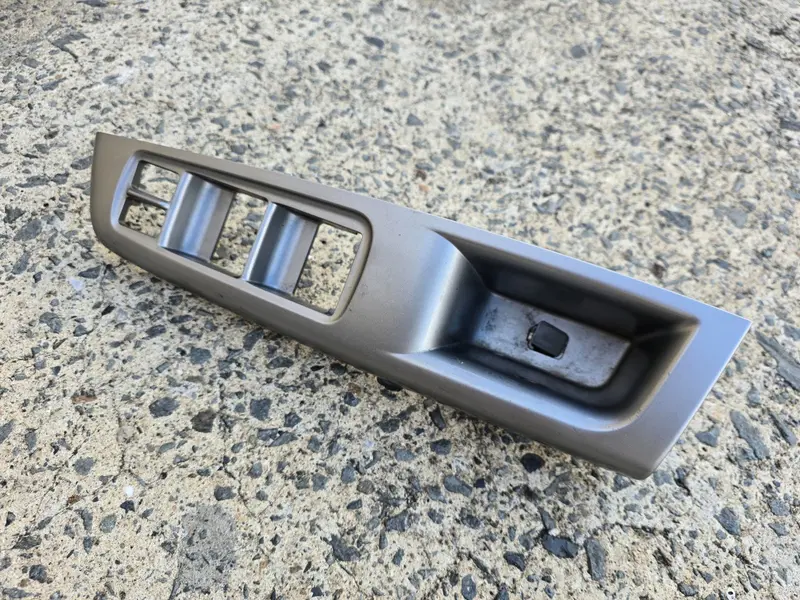 Subaru Forester 2008 - 12 Sh Drivers Interior Door Arm Rest Grab Handle Trim 1