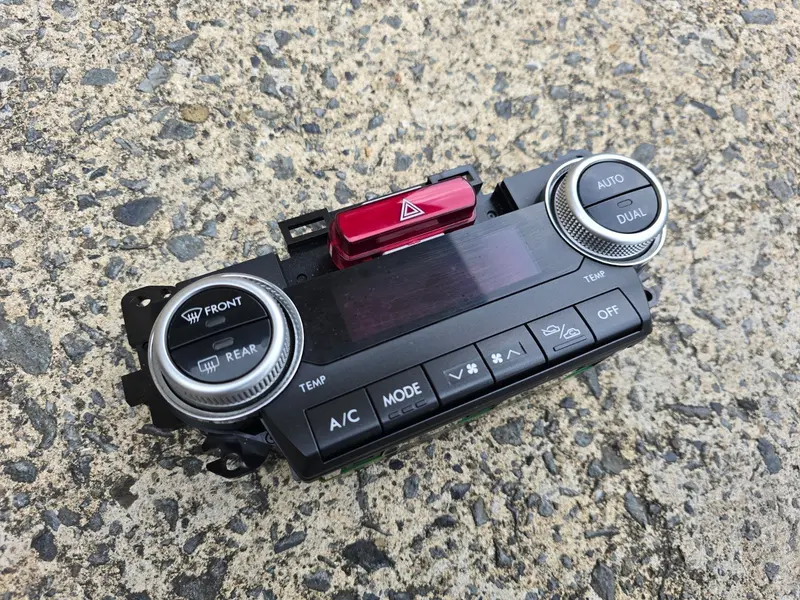 Subaru Forester 2011 -12 Sh Dash Ac Air Con Conditioning Controls Switches Dials 1