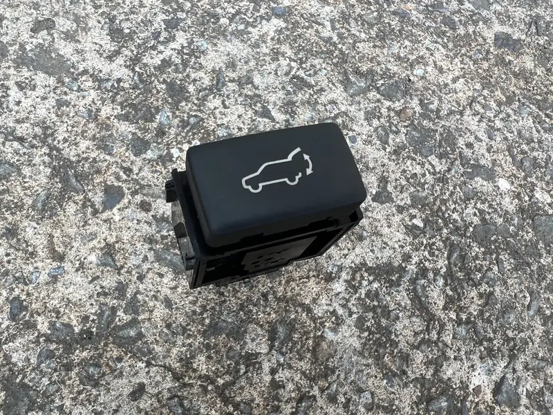 Subaru Forester 2012 - 2018 Sj Interior Rear Tailgate Hatch Close Shut Button 1