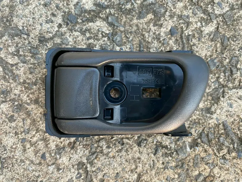 Subaru Forester Sf Sg 98 07 Left Front Passenger Door Pull Handle Interior Lock 1