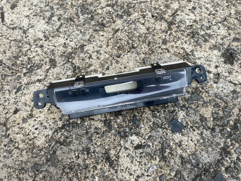 Subaru Forester Sg Sg9 Xt 03 - 07 Top Center Dash Clock Digital Genuine Oem 1