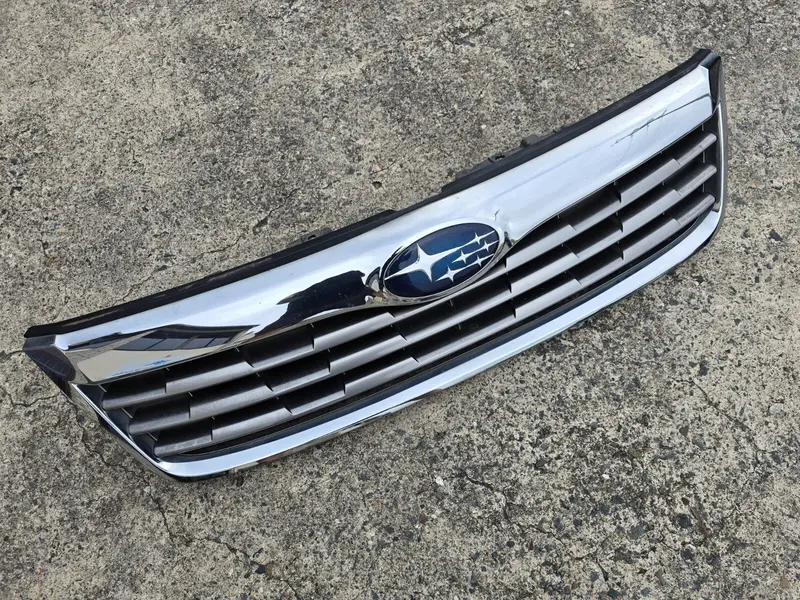 Subaru Forester Sh 08 -10 Petrol Type Front Bumper Bar Upper Grille Grill Chrome 1