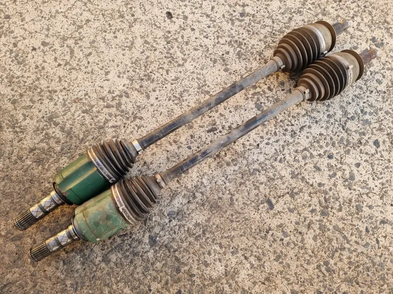 Subaru Forester Sh 08-12 Diesel Ee2 Front Driveshafts Cv Joints Drive Shafts Cvs 1