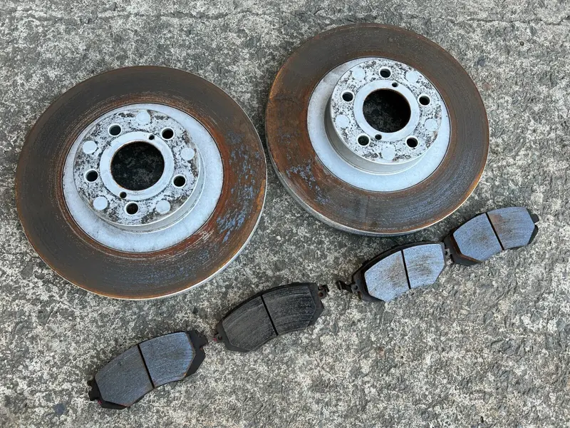 Subaru Forester Sh 08 - 12 Front Brake Rotors Discs Pads Replacement Set As New 1