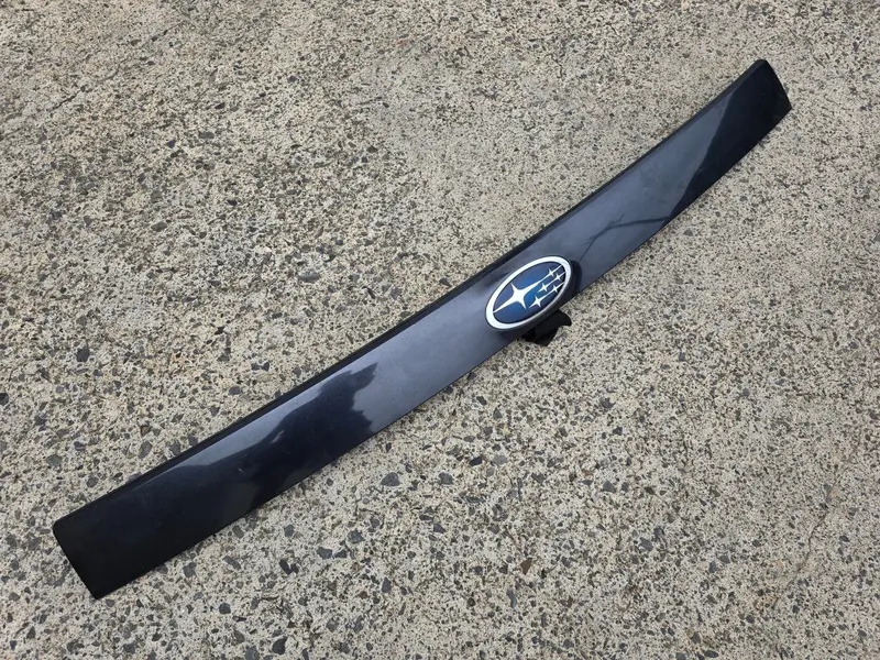 Subaru Forester Sh 08 - 12 Rear Tailgate Garnish Trim Panel 61K Dark Grey Oem 1