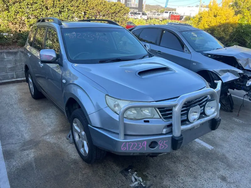 Subaru Forester Sh 08 - 12 Turbo Petrol & Diesel Windscreen Washer Wiper Reservoir Bottle 2