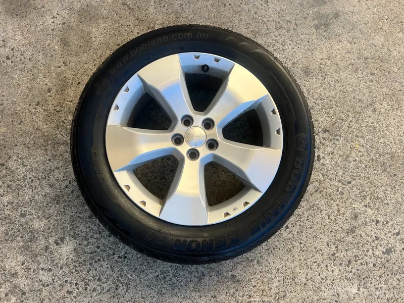 Subaru Forester Sh 17" Spare Wheel Tyre Rim Mag 5 X 100 225/55 R17 Genuine 1