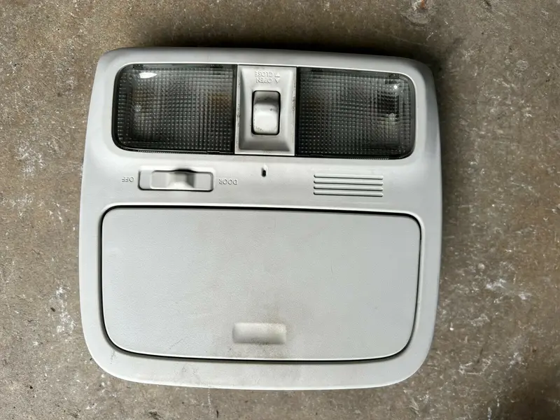 Subaru Forester Sh 2008 - 12 Top Storage Courtesy Light Sunglasses Compartment 1