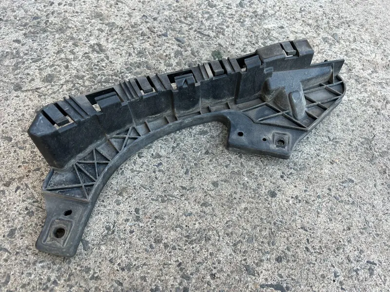 Subaru Forester Sh Turbo 2008 - 12 Headlight Mounting Bracket Passenger Left L 1