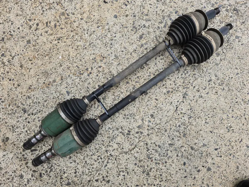 Subaru Forester Sh Xt Turbo 08 -12 Front Driveshafts Set Pair Cv Cvs Shaft Joint 1