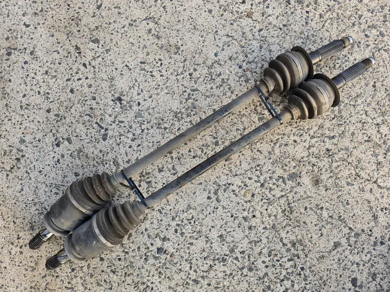 Subaru Forester Sh Xt Turbo 08-12 Rear Driveshafts Set Pair Cv Cvs Shaft Joint 1