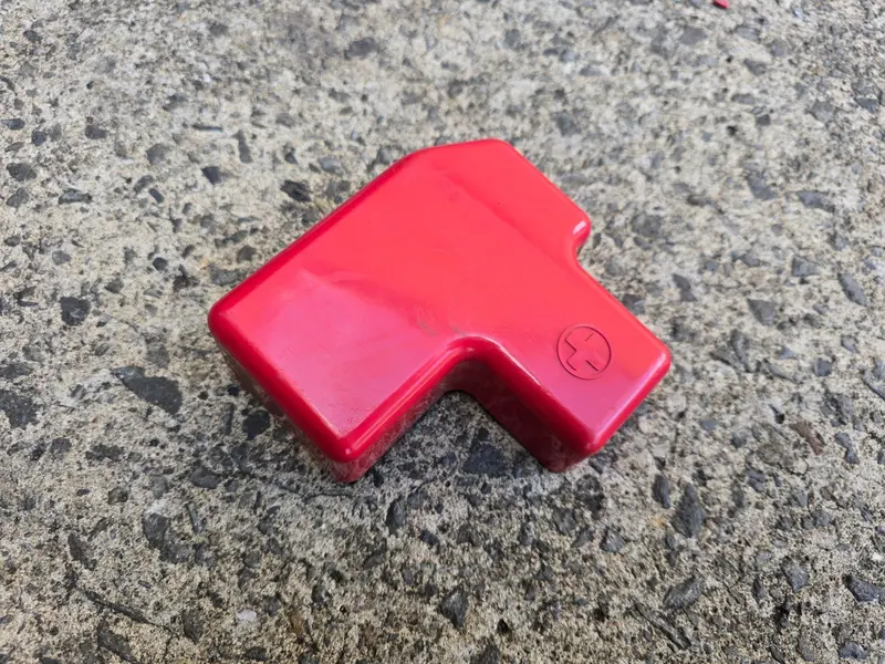 Subaru Forester Sj 2016 - 18 Engine Bay Battery Positive Terminals Cover Red Cap 1