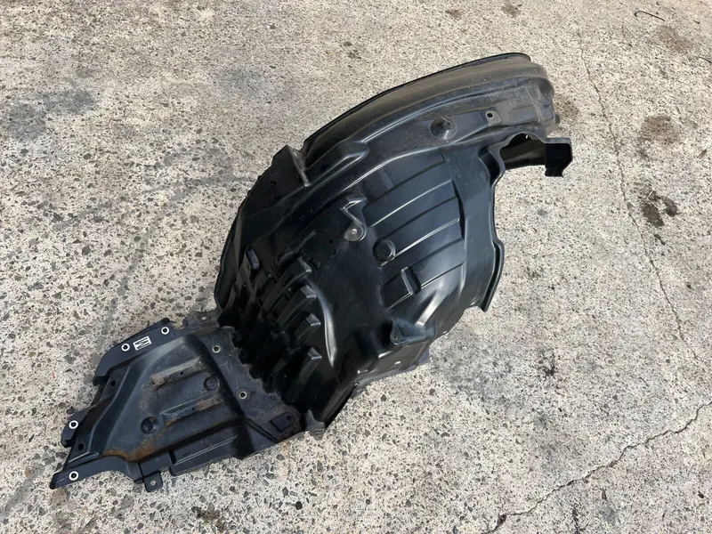 Subaru Forester Sk 18 -21 Front Wheel Arch Stone Splash Guard Right Drivers Side 1