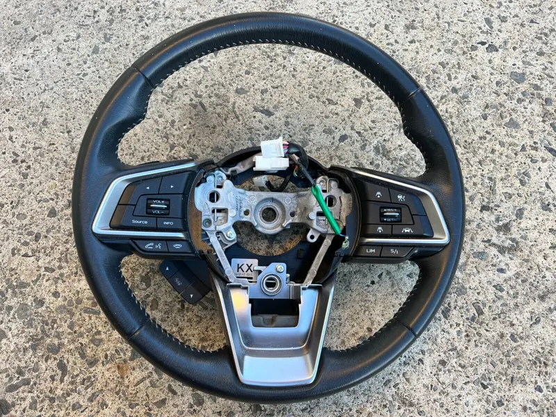 Subaru Forester Sk 18 - 21 Leather Steering Wheel Bluetooth Buttons Type Genuine 1