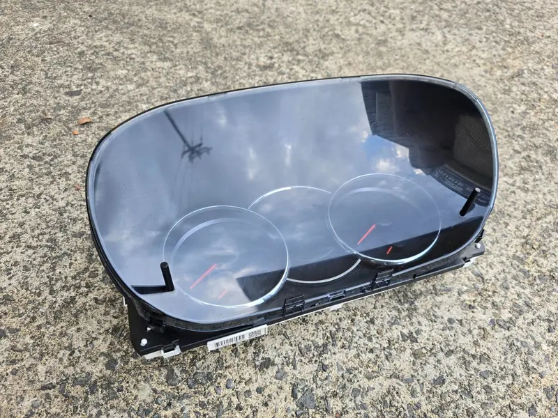 Subaru Forester Turbo Petrol Shxt 11 - 12 Dash Instrument Cluster Manual Speedo 1
