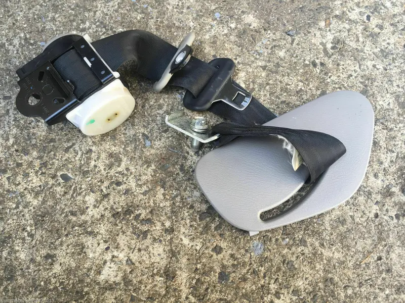 Subaru Impreza 05 06 07 Wagon Hatch Seatbelt Seat Belt Rear Right Back Passenger 1