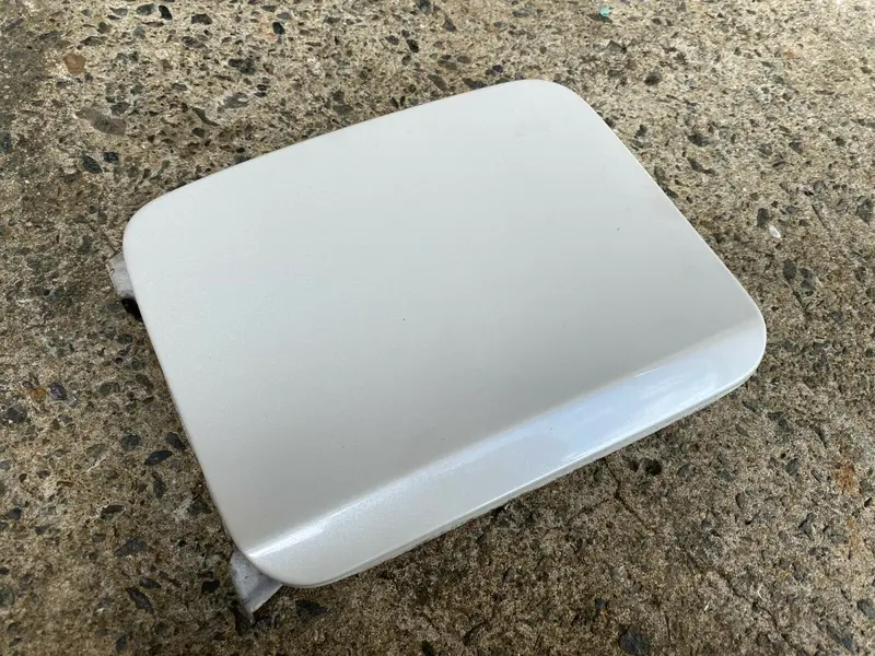 Subaru Impreza 08 - 14 Gh G3 Factory Fuel Petrol Flap Cap Lid White 37J Genuine 1