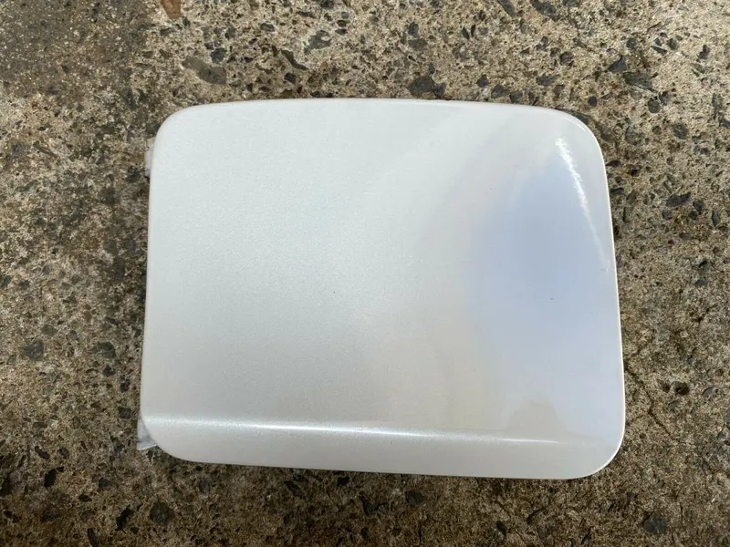 Subaru Impreza 08 - 14 Gh G3 Factory Fuel Petrol Flap Cap Lid White 37J Genuine 2