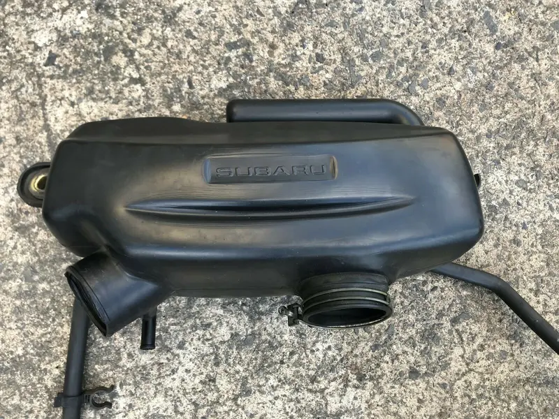 Subaru Impreza 92 - 00 Rx Gf8 Inlet Manifold Plenum Chamber Air Intake 1