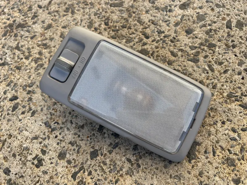 Subaru Impreza Gda Gdb Wrx 02 - 07 Interior Door Courtesy Light Lamp Genuine Oem 1
