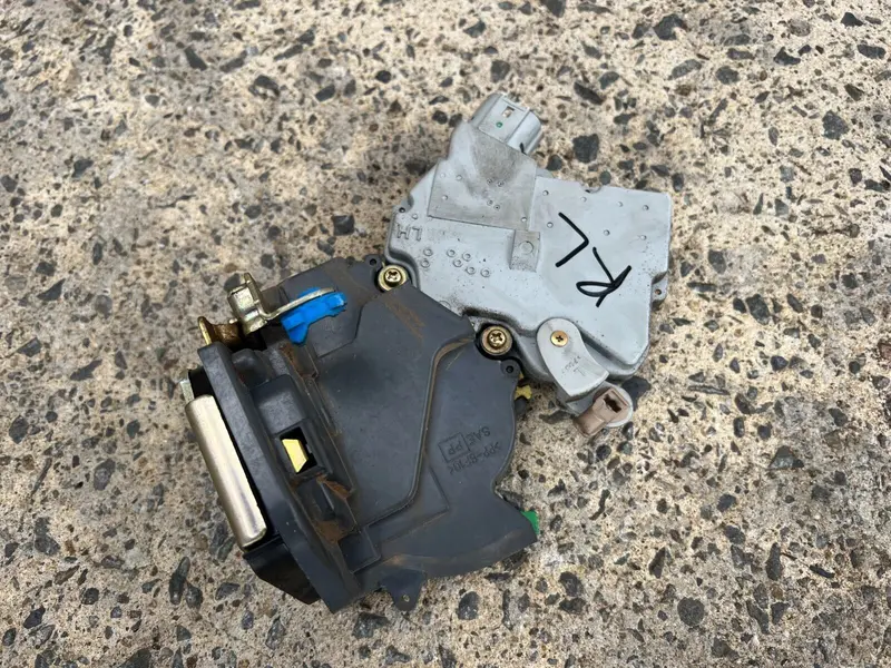 Subaru Impreza Gda Gdb Wrx 02 - 07 Left Rear Door Lock Actuator Lhr Genuine Oem 1