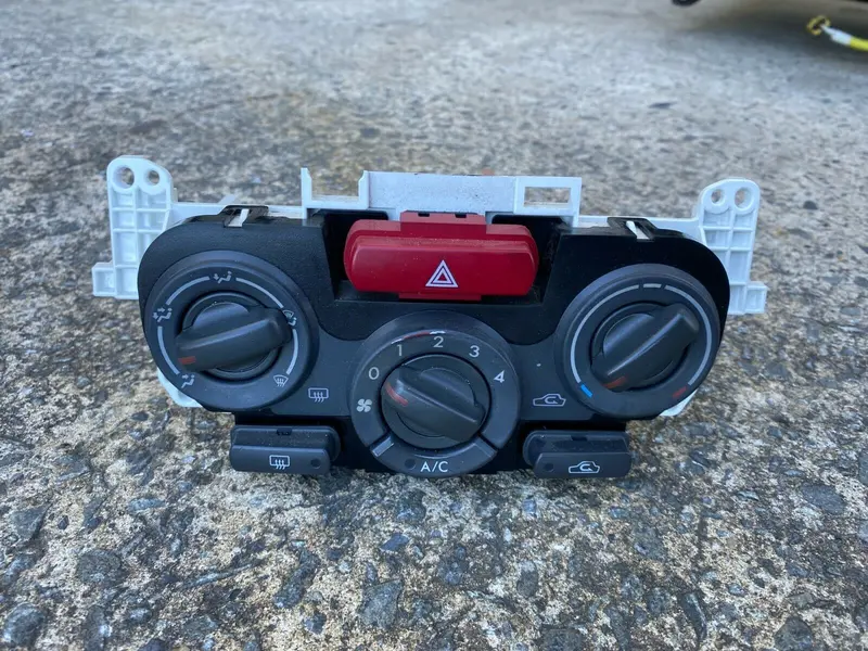 Subaru Impreza Gh G3 08 - 14 Factory Interior Climate Control Module Dials A/C 1