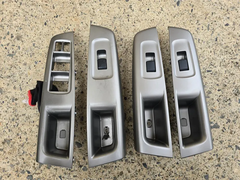 Subaru Impreza Gh G3 Wrx 2007 - 14 Interior Door Arm Rest Grab Handle Trim Set 1