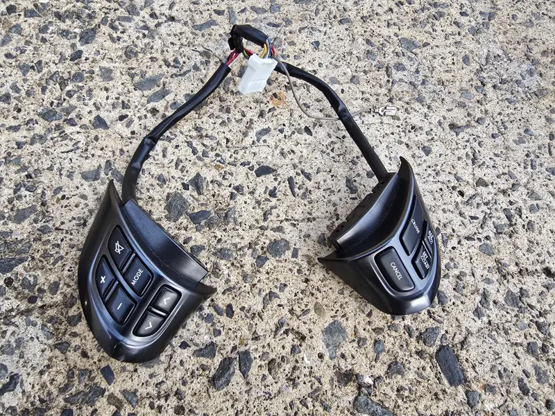 Subaru Impreza Gh Wrx 07-14 Factory Steering Wheel Buttons Controls Genuine Oem 1