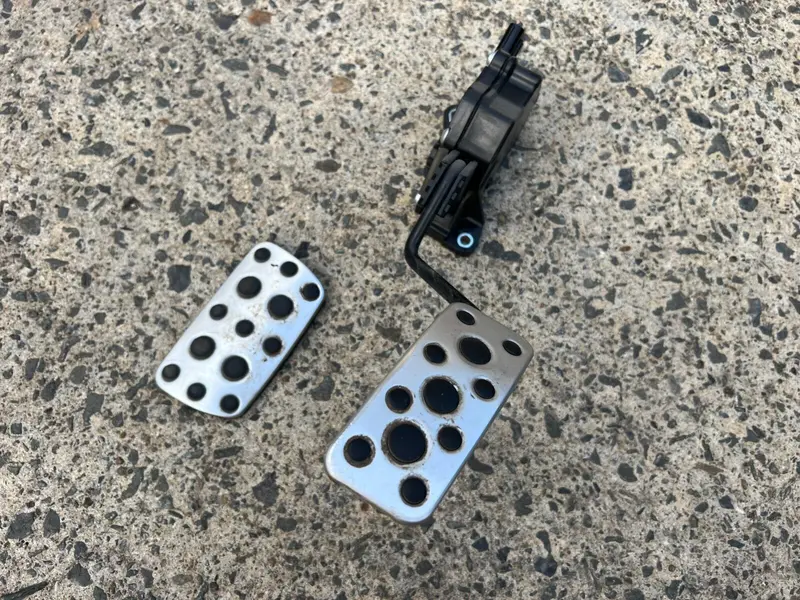 Subaru Impreza Gj 15 - 16 Factory Accelerator Brake Pedals Pedal Metal Genuine 1