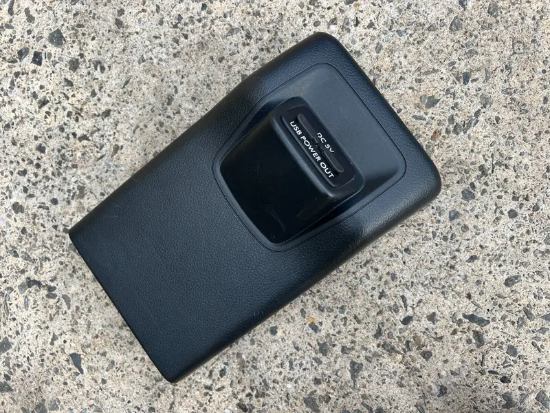 Subaru Impreza Gj G4 Wrx 12 - 16 Center Console Rear Usb Backing Panel Genuine 1