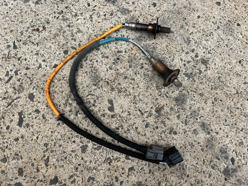 Subaru Impreza Rs 08 - 11 Catalytic Converter Exhaust Oxygen O2 Sensors Pair Oem 1