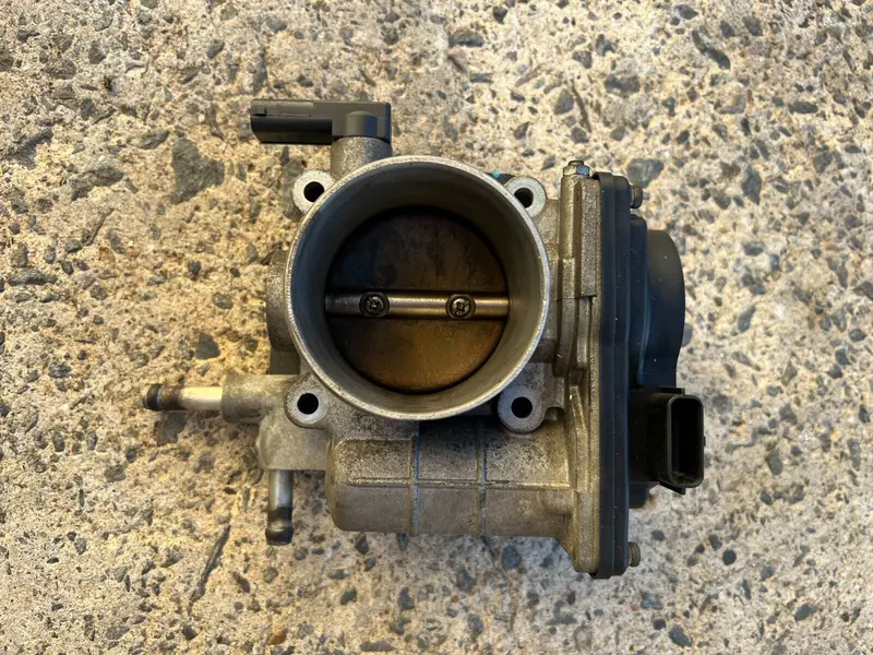 Subaru Impreza Rs 08 - 11 Factory Throttle Body Module Tps Butterfly Genuine Oem 1