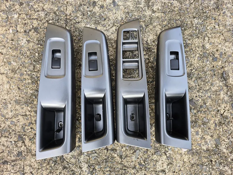 Subaru Impreza Rs Wrx 08 - 14 Gh G3 Interior Door Grab Handles Trims Silver Set 1