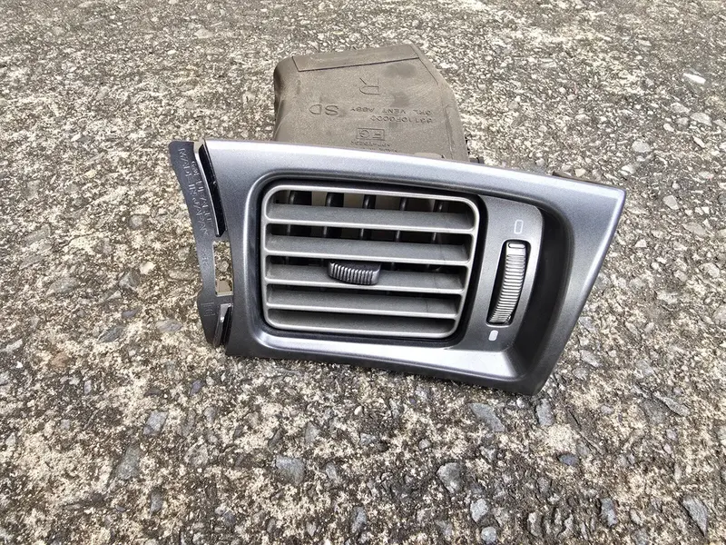 Subaru Impreza Rs Wrx Gh G3 08-14 Factory Drivers Side Dash Vent Surround Trim R 1