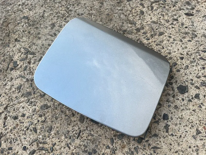 Subaru Impreza Wrx 02 - 07 Fuel Petrol Filler Lid Flap Door Silver 45A Genuine 1