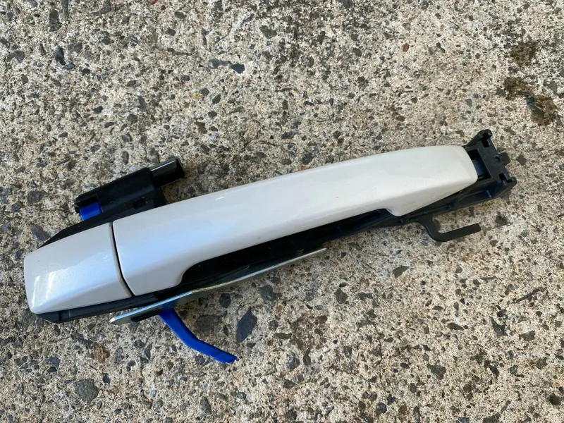 Subaru Impreza Wrx 08 - 14 G3 Door Grab Handle Right Rear Passenger Latch White 1