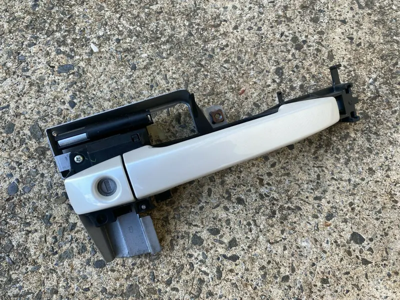Subaru Impreza Wrx 08 - 14 G3 Rhf Door Grab Handle Right Driver Side Latch White 1